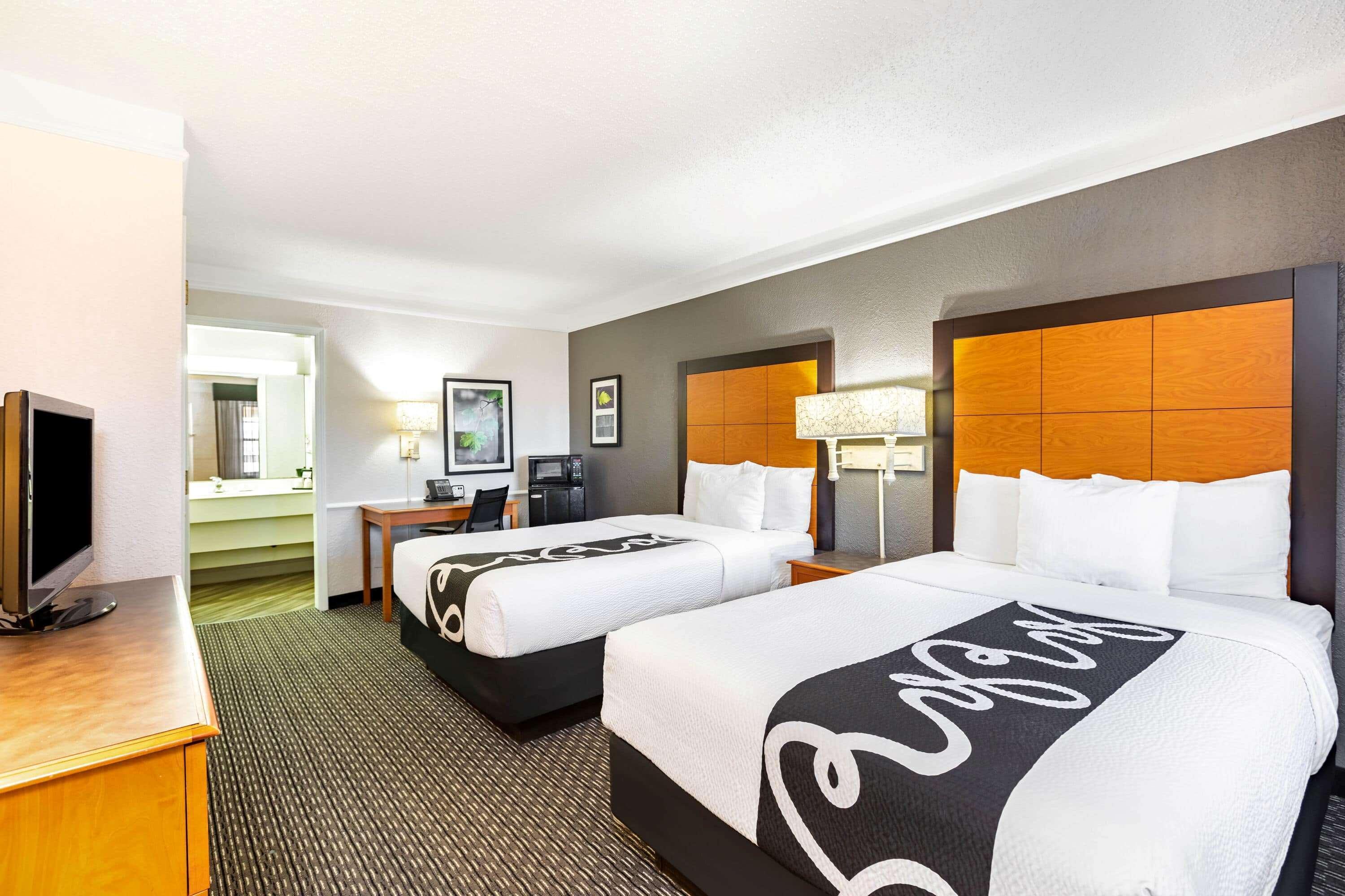 Hotel Travelodge By Wyndham - Airport