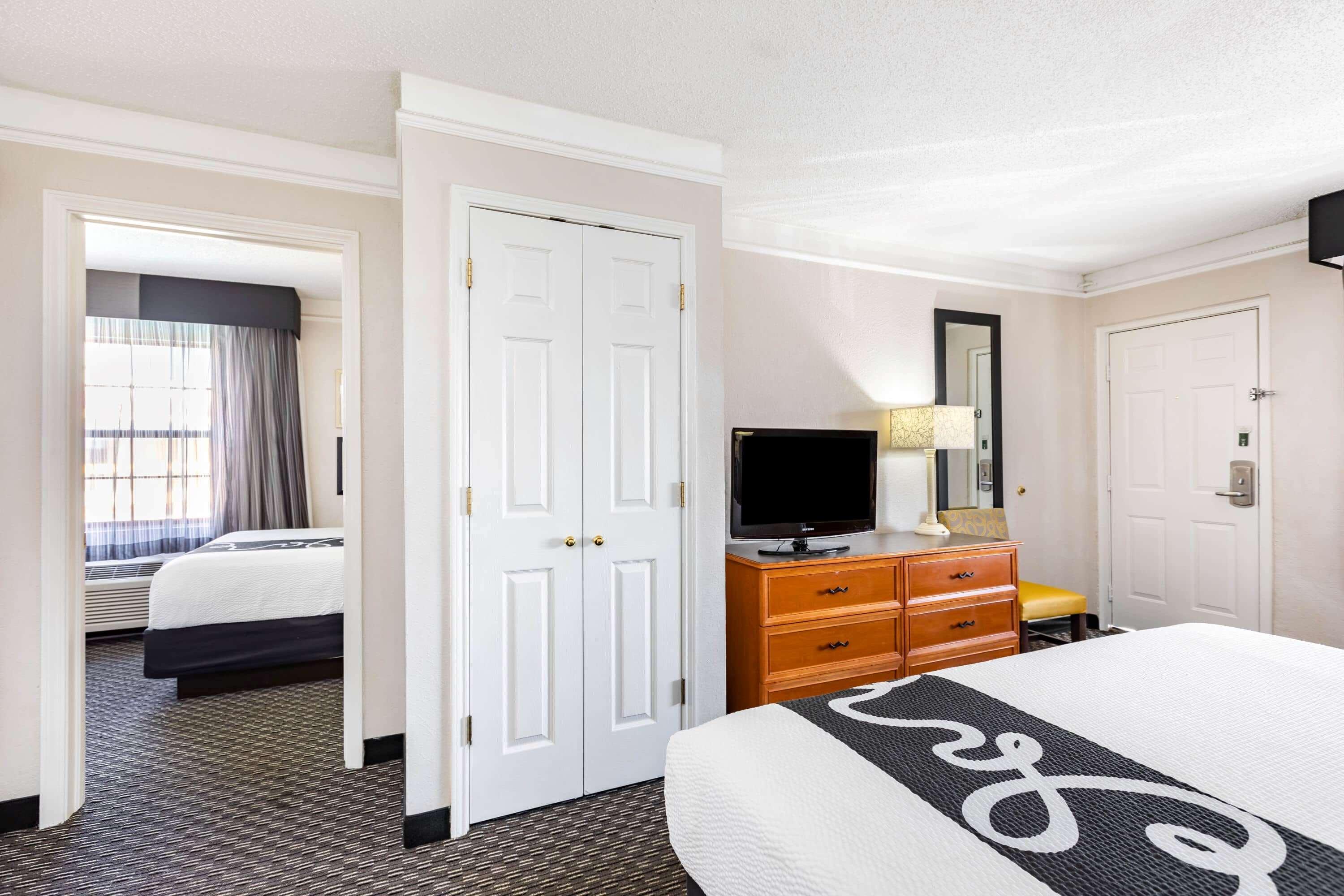 Travelodge By Wyndham - Airport Hotel 3*