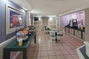 Travelodge By Wyndham - Airport Hotel El Paso