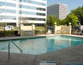 Travelodge By Wyndham - Airport 3*